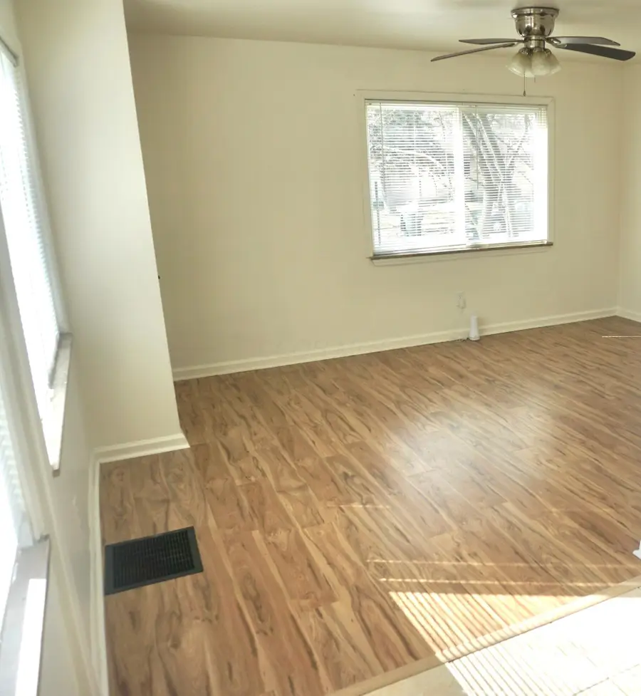 2896-2898 Mcguffey Road, Columbus, OH 43224 - Image #2