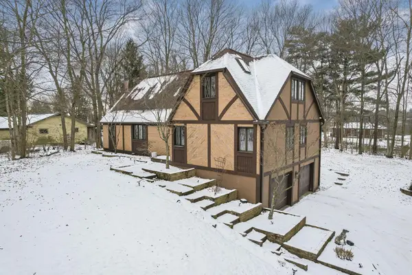 7490 S Section Line Road, Delaware, OH 43015