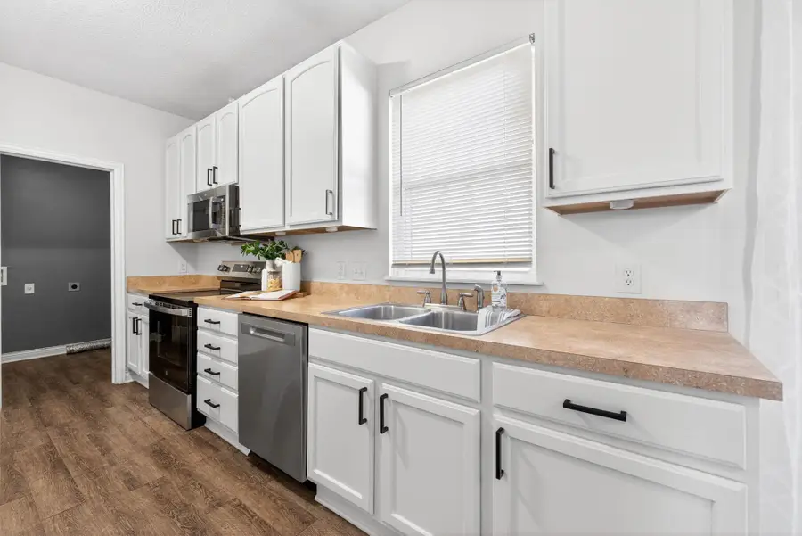 359 W Waterloo Street, Canal Winchester, OH 43110 - Image #3