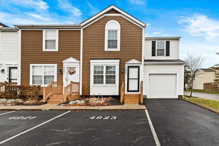 4923 Stoneybrook Boulevard, Hilliard, OH 43026 - Image #2