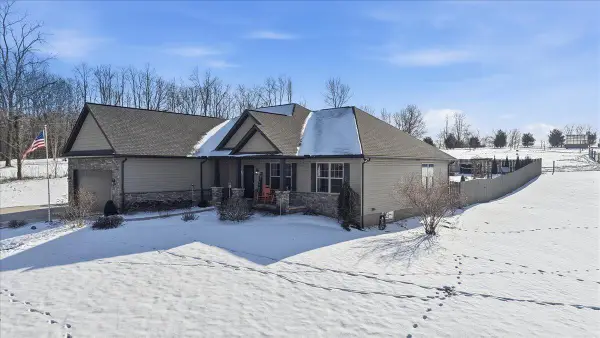 19700 Canada Road, Gambier, OH 43022