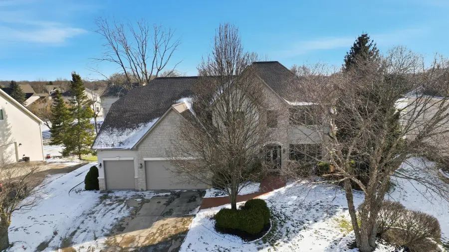 2642 Sandhurst Drive, Lewis Center, OH 43035 - Image #2