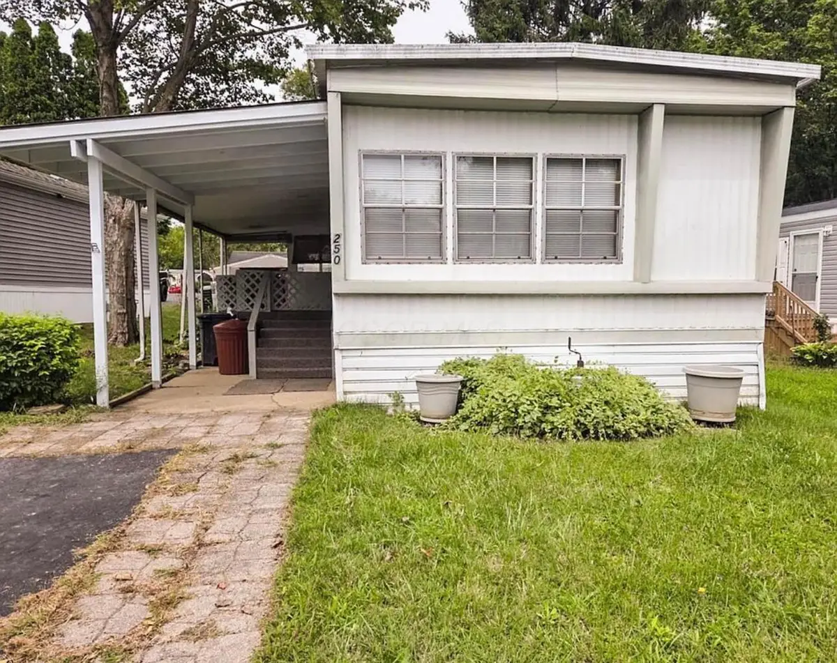 250 Estates Lane, Reynoldsburg, OH 43068 - Image #1