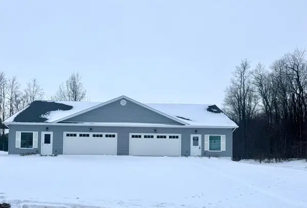 1598-1600 Spring Village Lane, Ontario, OH 44906