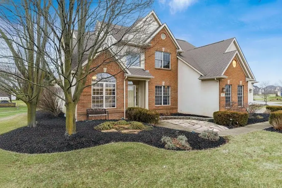 8356 Meadowmoore Boulevard, Pickerington, OH 43147 - Image #2