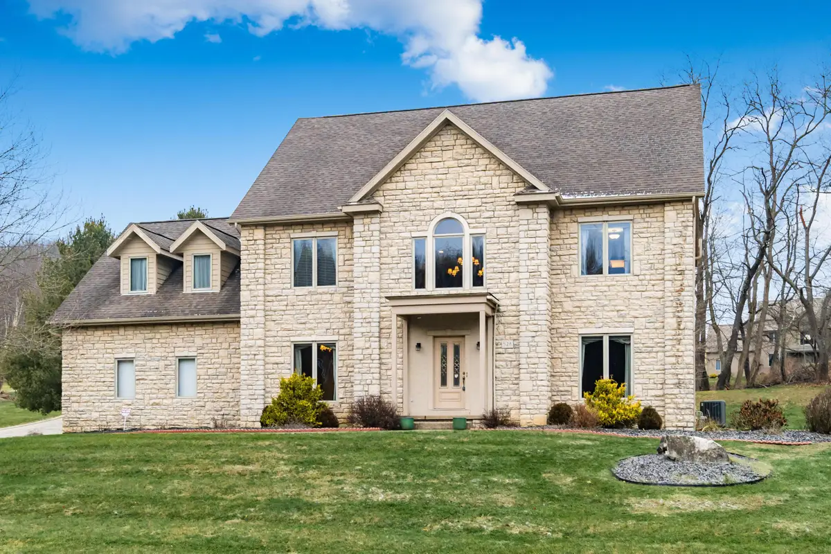 528 Gleneagles Drive, Newark, OH 43055 - Image #1