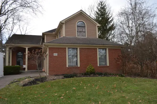 6885 Ravine Circle, Worthington, OH 43085