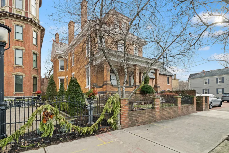 496 S 3rd Street, Columbus, OH 43215 - Image #2