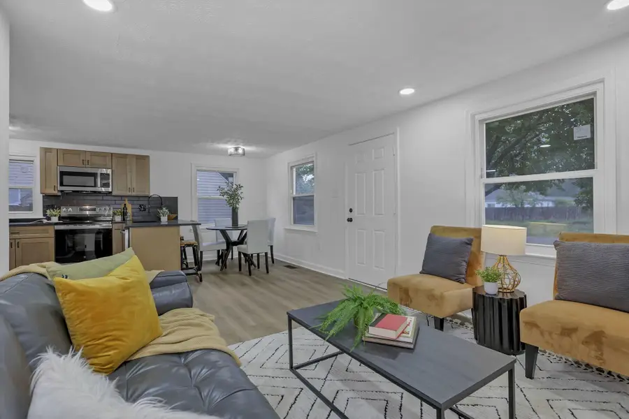 430 S James Road, Columbus, OH 43230 - Image #3