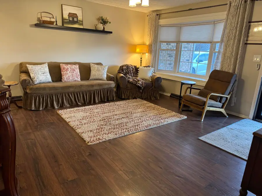 221 N Main Street, London, OH 43140 - Image #2