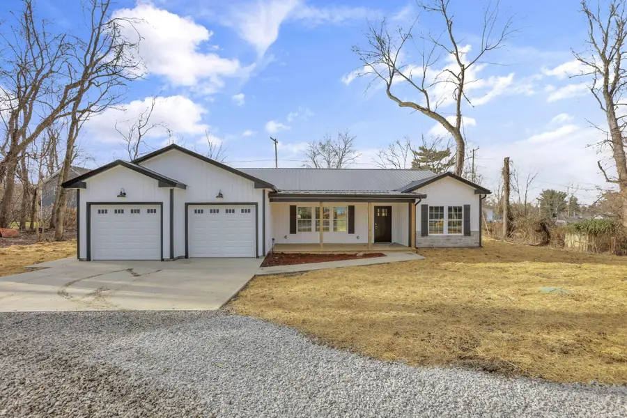 5705 Dahlia Drive Ne, Thornville, OH 43076 - Image #2