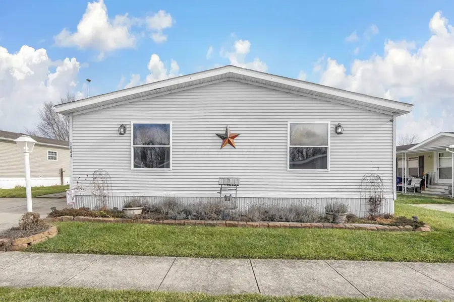 1844 Londoncrest Drive, Grove City, OH 43123 - Image #2