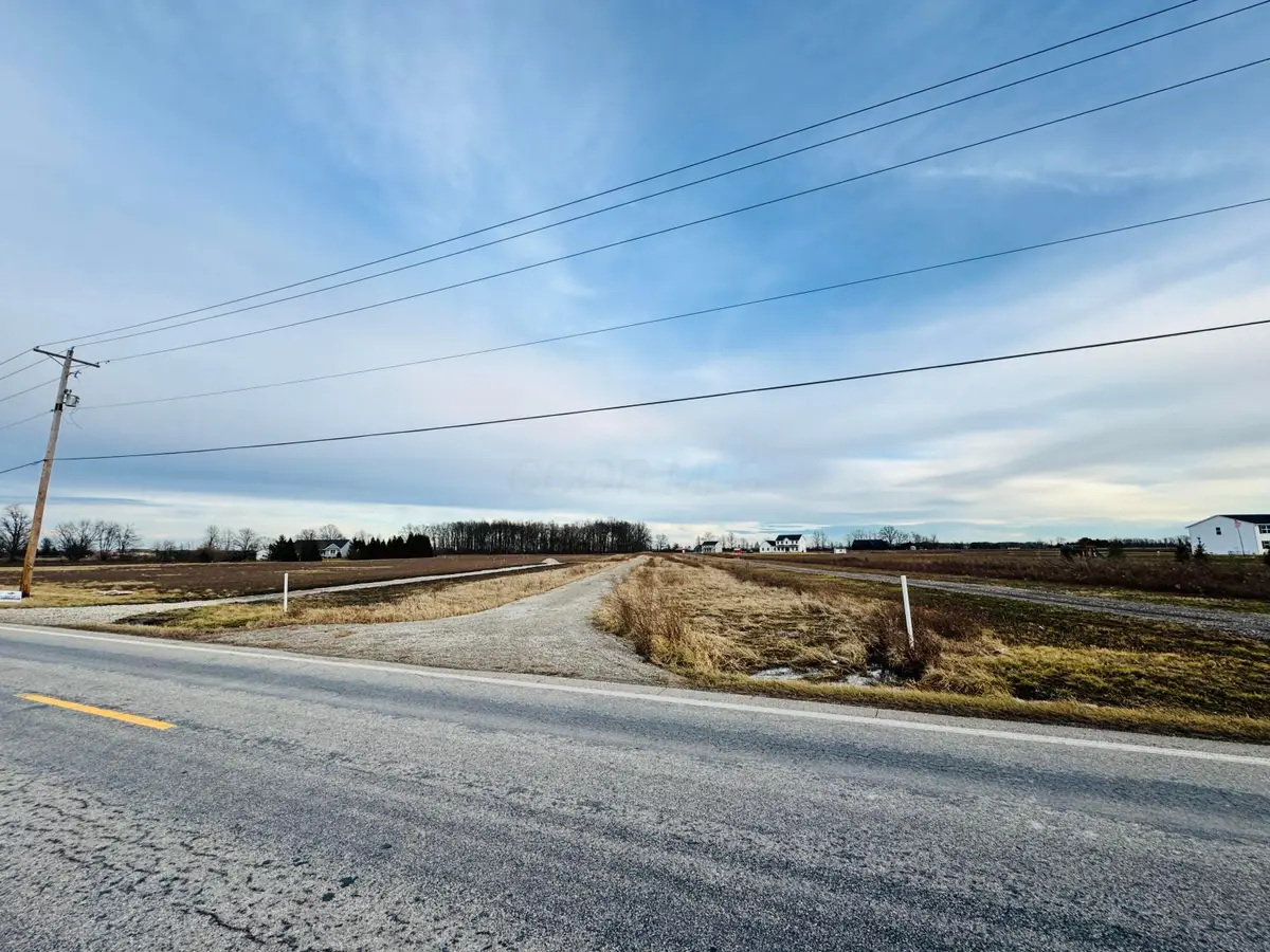 2112 Horseshoe Road, Delaware, OH 43015 - Image #1