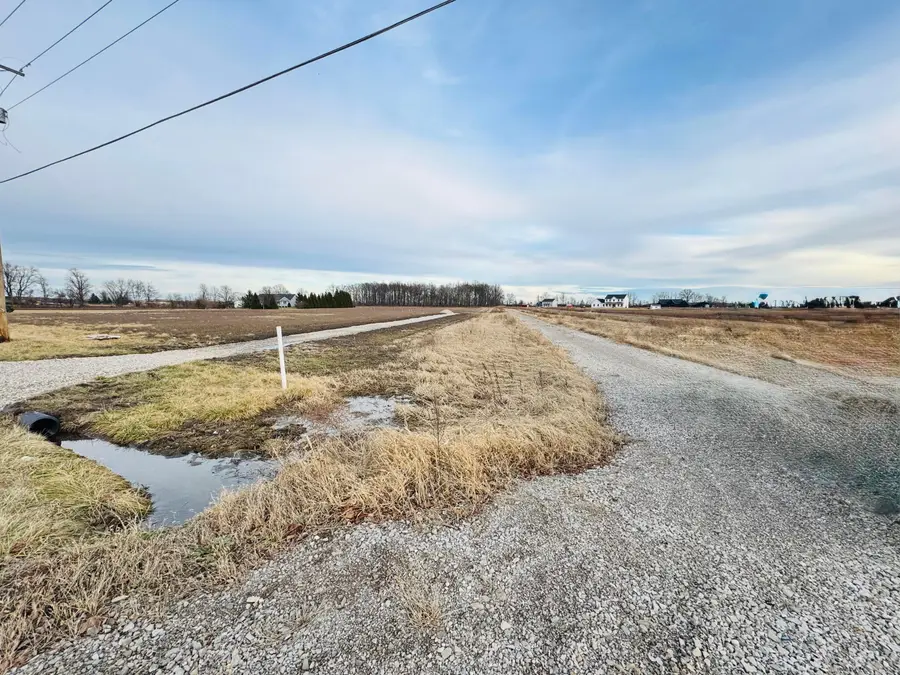 2112 Horseshoe Road, Delaware, OH 43015 - Image #3