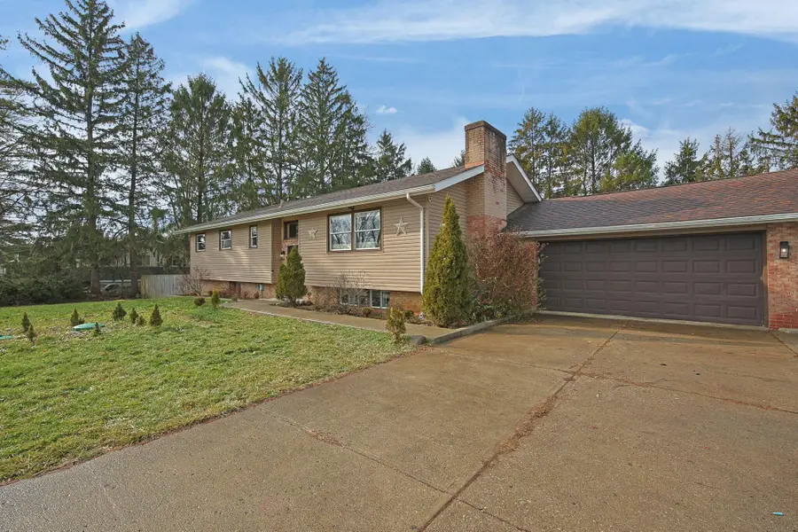 267 S Waggoner Road, Reynoldsburg, OH 43068 - Image #2