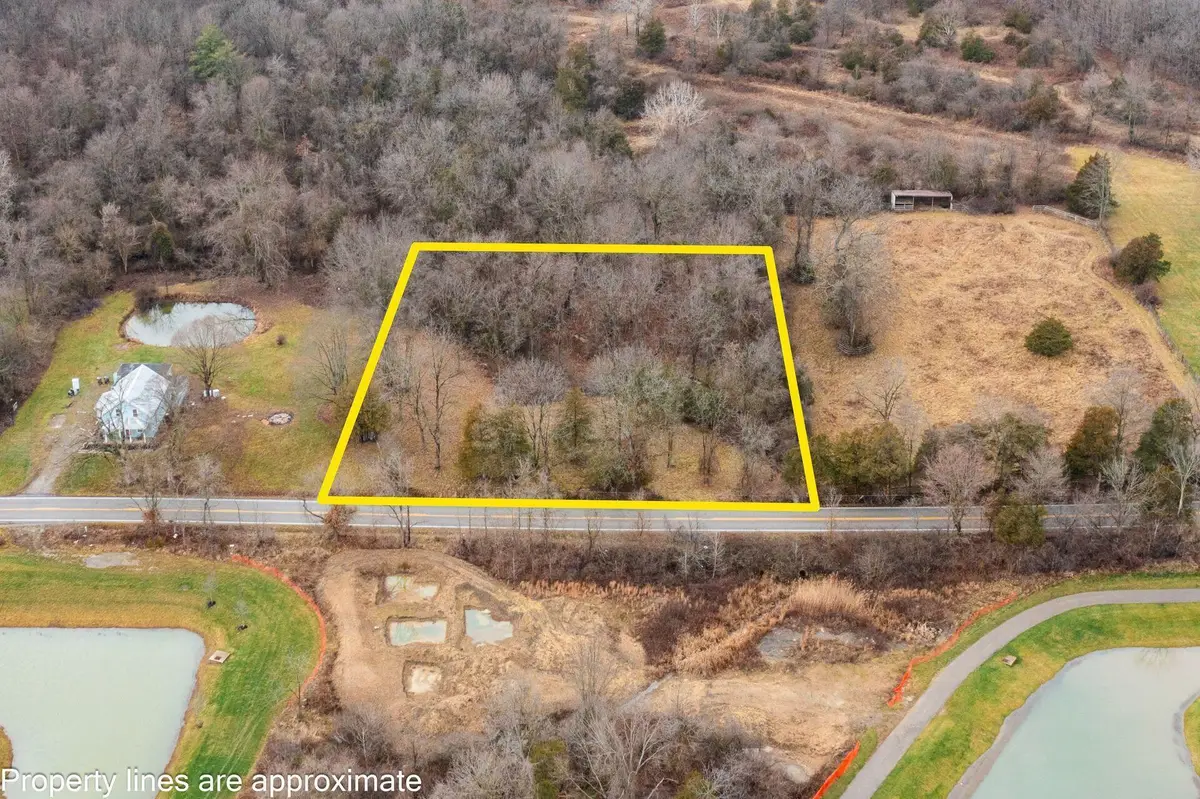 257 N B & K Road, Sunbury, OH 43074 - Image #1