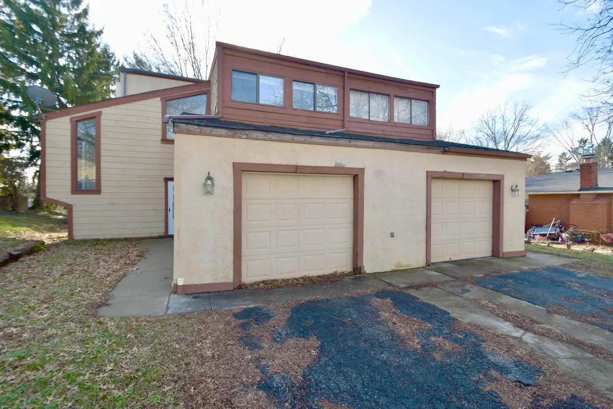 5671-5673 Saranac Drive, Columbus, OH 43232 - Image #1