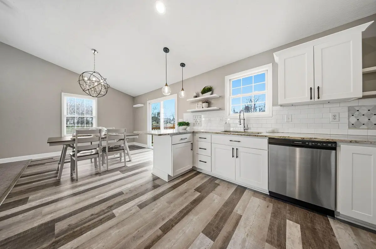 102 White Road, Centerburg, OH 43011 - Image #1