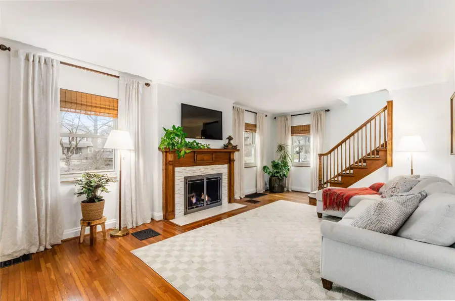 223 W Dunedin Road, Columbus, OH 43214 - Image #3