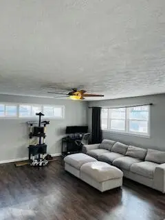 128 Ravenwood Drive, Springfield, OH 45504 - #3