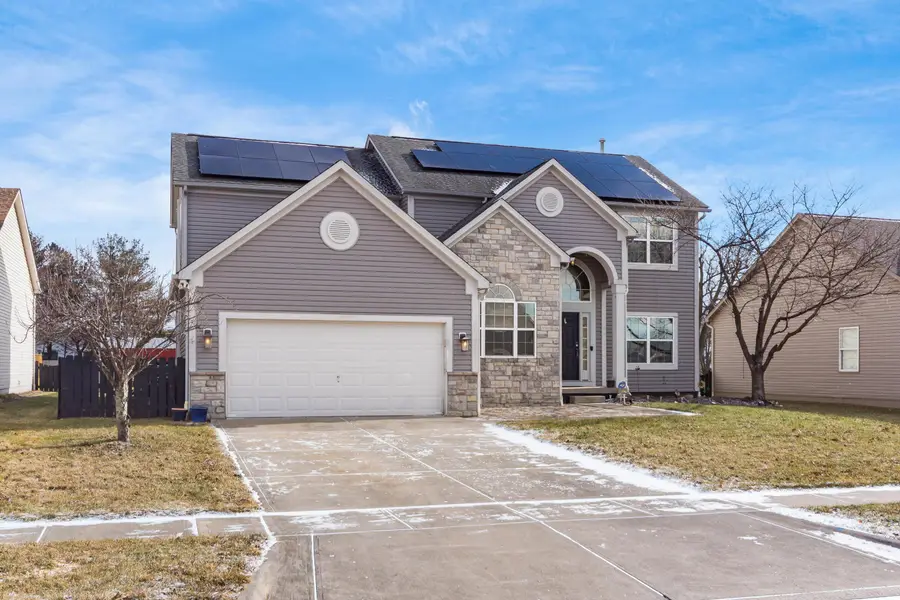 4052 Ponds Edge Street, Grove City, OH 43123 - #3