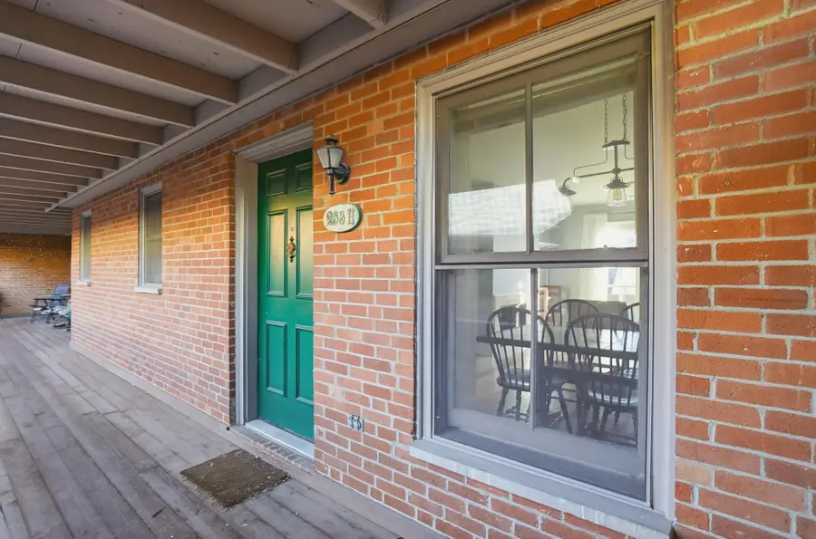 253 E Kossuth Street, Columbus, OH 43206 - Image #2