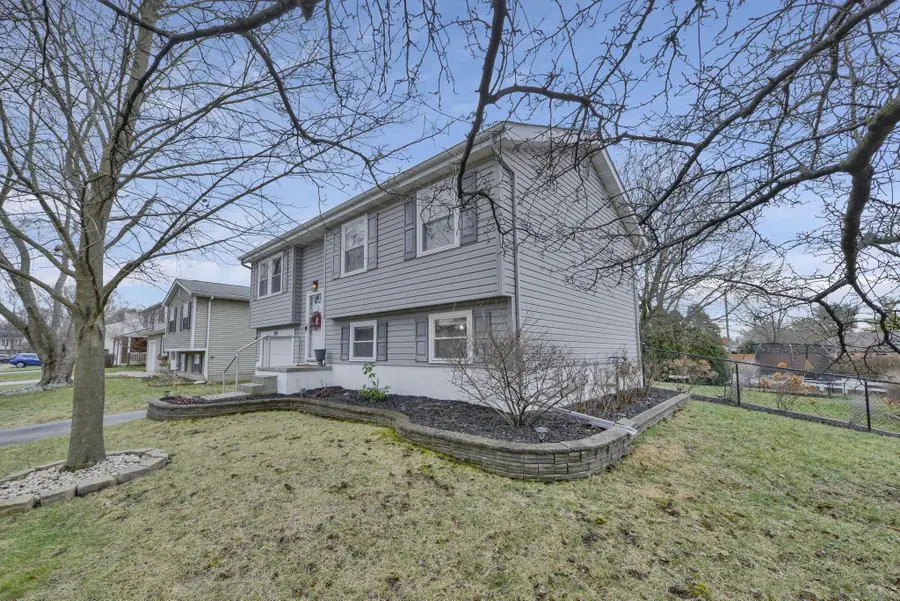 3197 Strathburn Court, Dublin, OH 43017 - Image #2