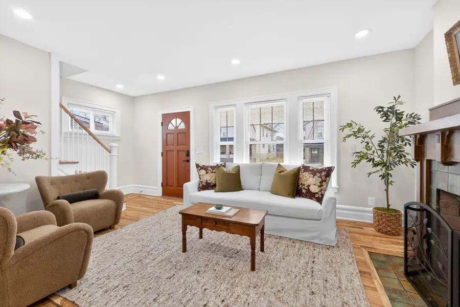 40 E Lakeview Avenue, Columbus, OH 43202 - Image #2