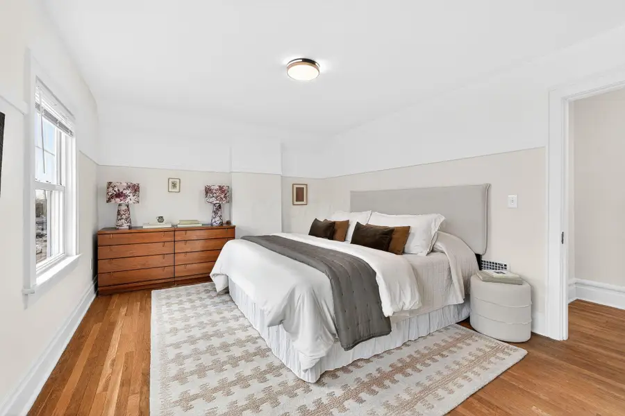 40 E Lakeview Avenue, Columbus, OH 43202 - Image #3