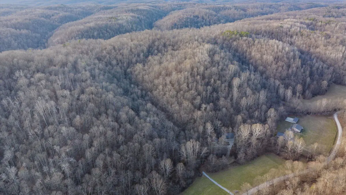 31201 Claypool Hollow Road, McArthur, OH 45651 - Image #1