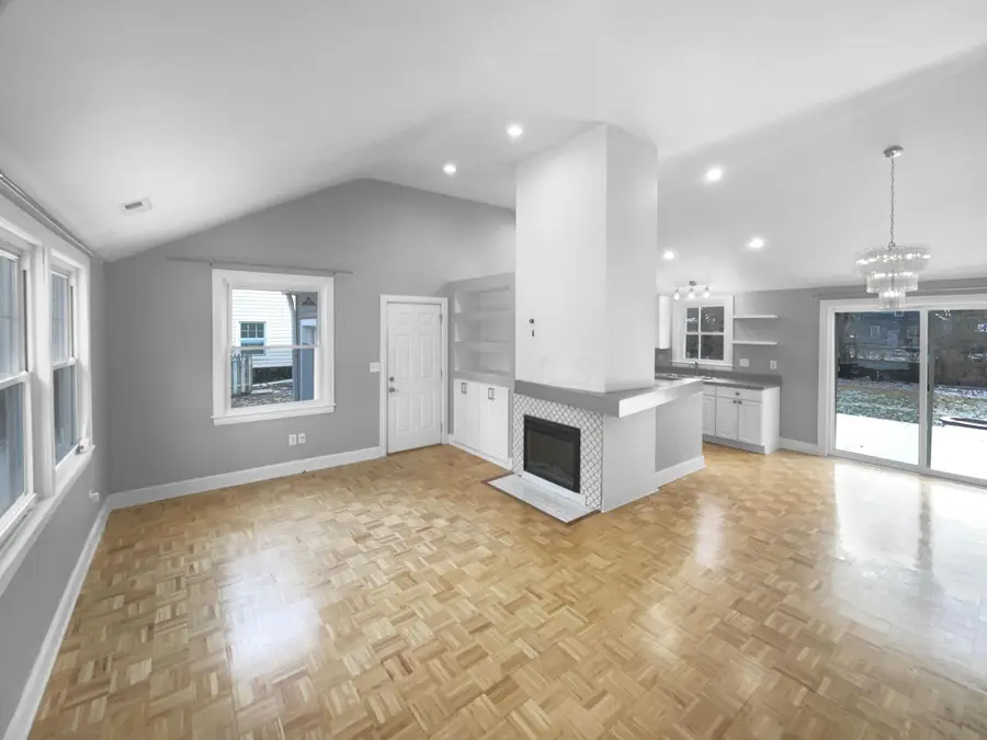 281 E Selby Boulevard, Columbus, OH 43085 - Image #2