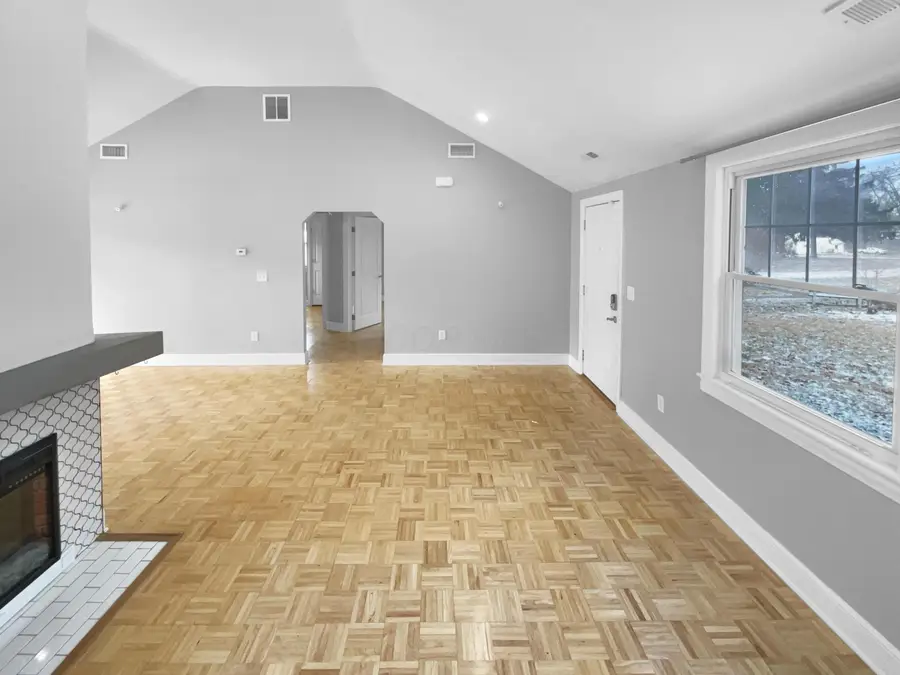 281 E Selby Boulevard, Columbus, OH 43085 - Image #3