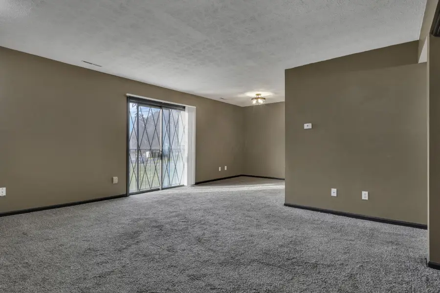 625 Country Club Drive, Newark, OH 43055 - Image #3