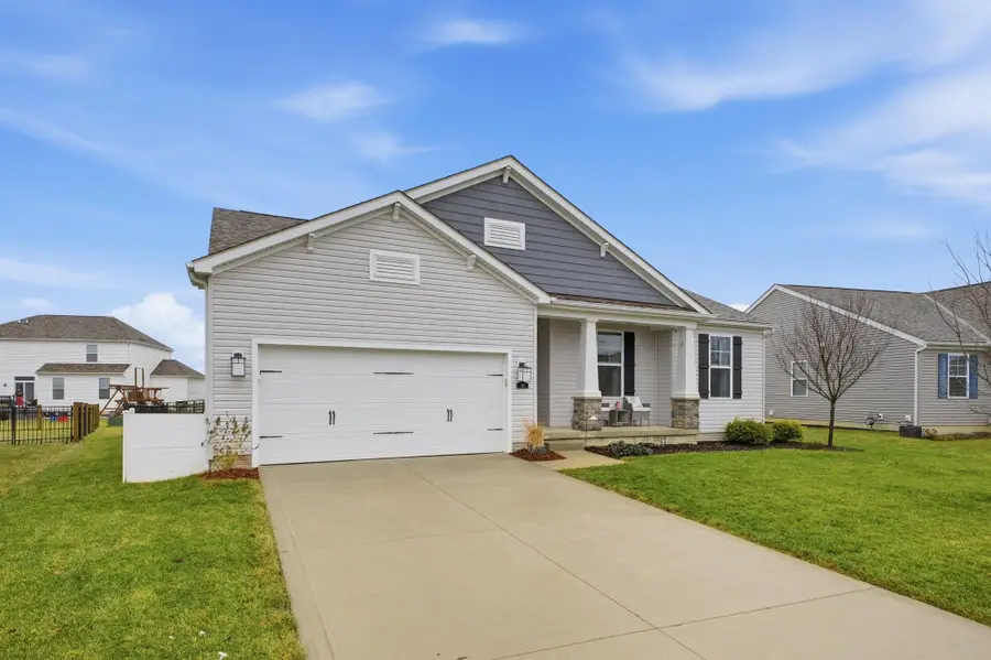 161 Rosewood Loop Se, Commercial Point, OH 43116 - Image #2