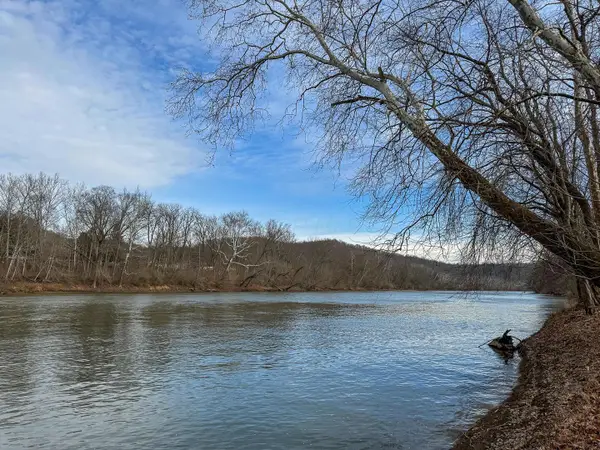 8470 State Route 669, Mcconnelsville, OH 43756