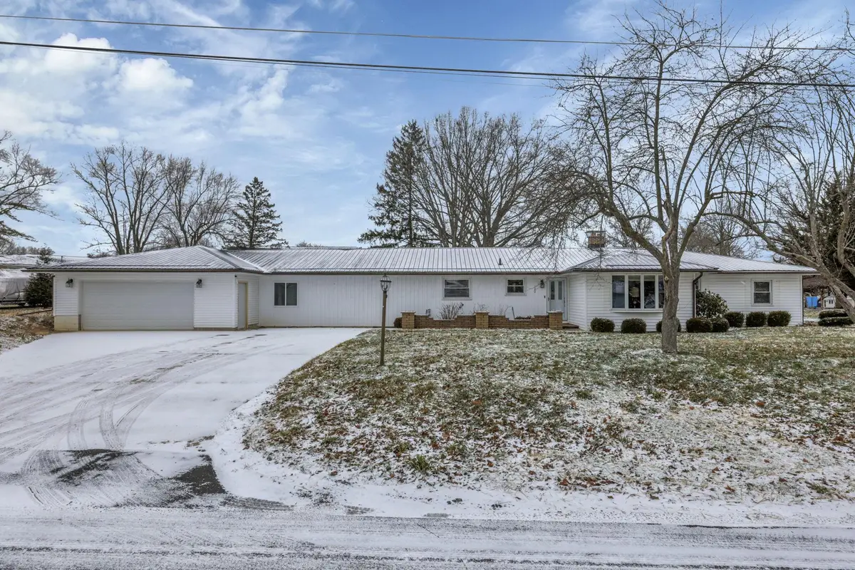 122 Wilshire Drive, Hebron, OH 43025 - Image #1
