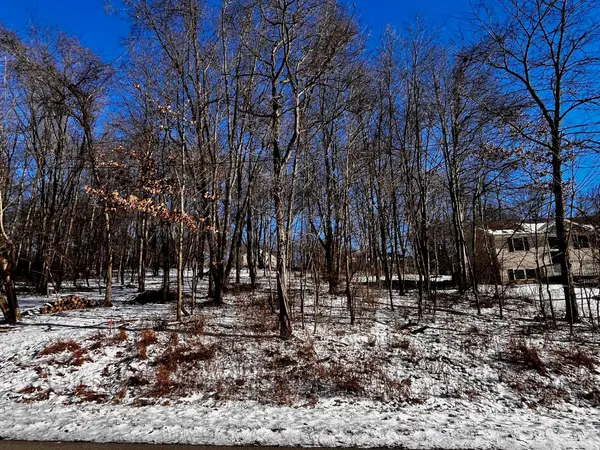 3226 Apple Valley Drive, Howard, OH 43028