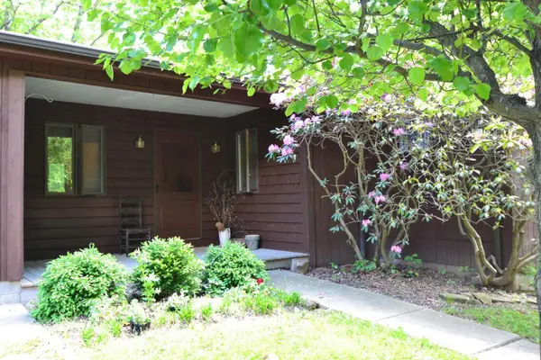 3860 Pert Hill Road, Hopewell, OH 43746