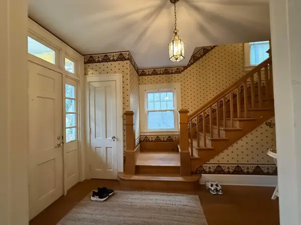 128 S Main Street, Granville, OH 43023