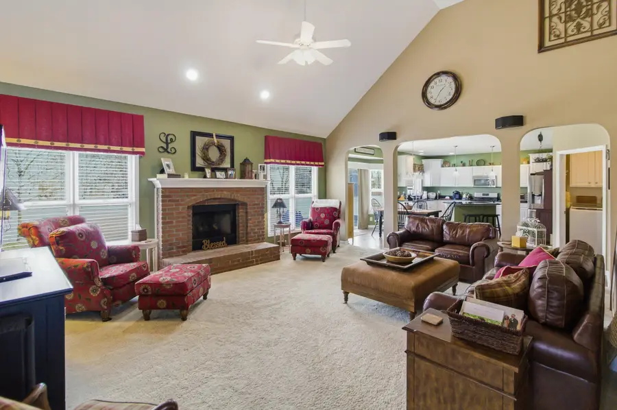13252 Ashley Creek Drive, Pickerington, OH 43147 - Image #2