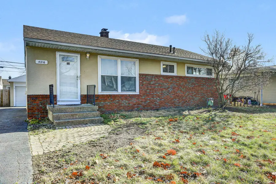 4216 Maplegrove Drive, Grove City, OH 43123 - Image #3