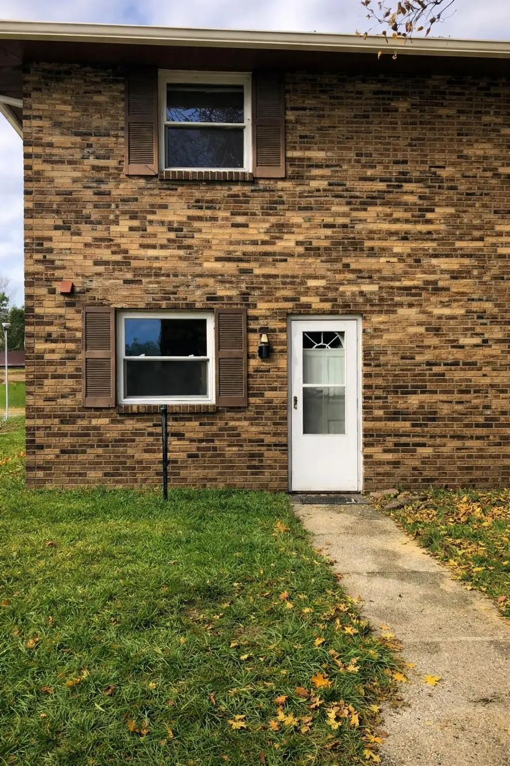 2375 Woodbrook Circle N, Columbus, OH 43223 - Image #1