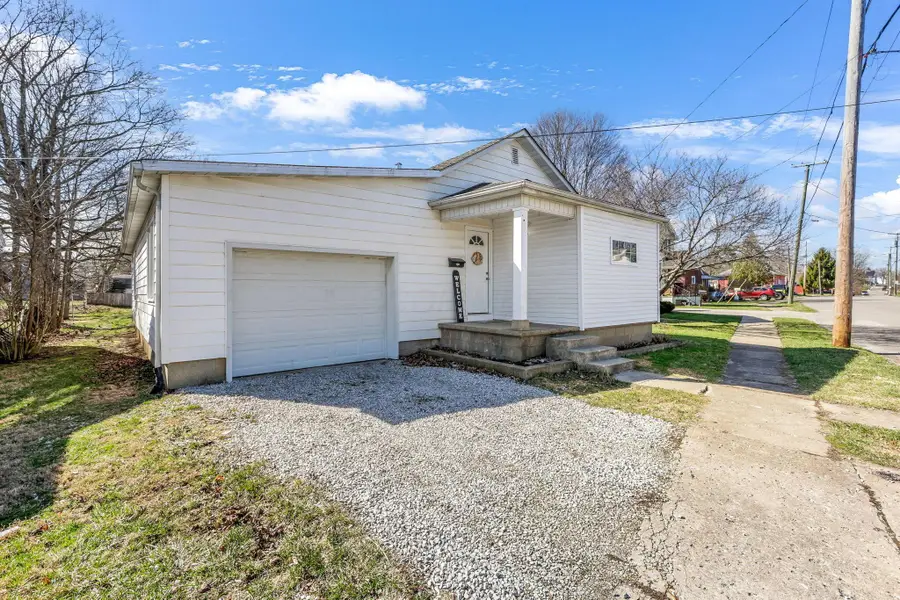 727 W Washington Street, Baltimore, OH 43105 - #2