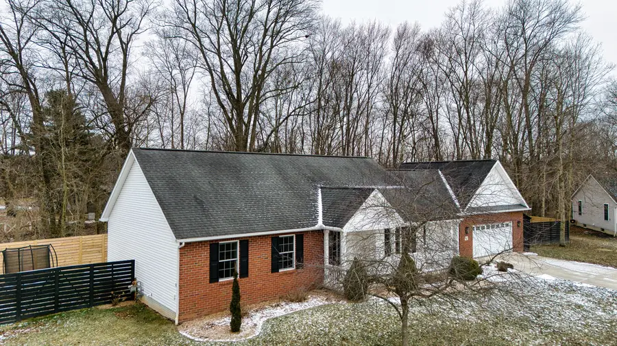 413 Patrick Drive S, Newark, OH 43055 - Image #2