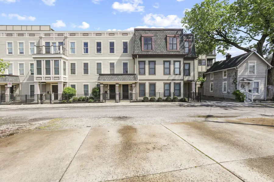 138 E Greenwood Avenue, Columbus, OH 43201 - Image #2