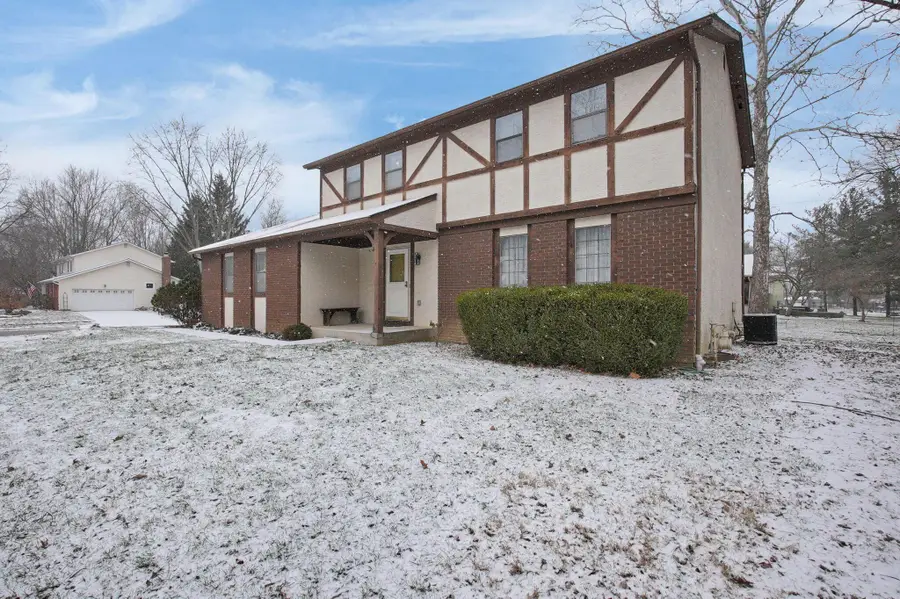 7010 Rockwoods Place, Worthington, OH 43085 - Image #3