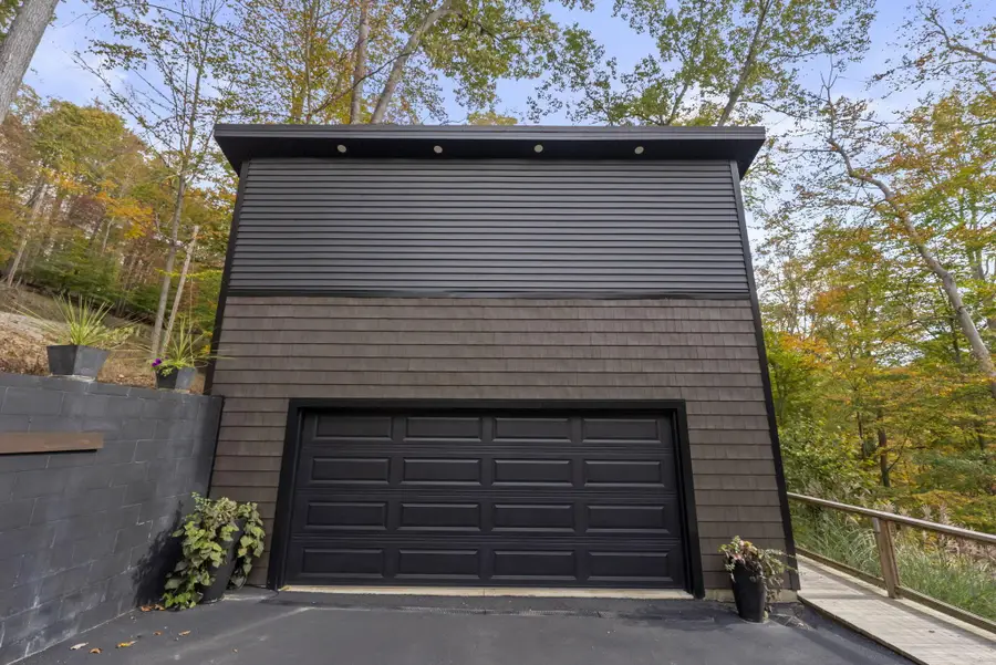 1633 Cardinal Hill Lane, Sugar Grove, OH 43155 - Image #2