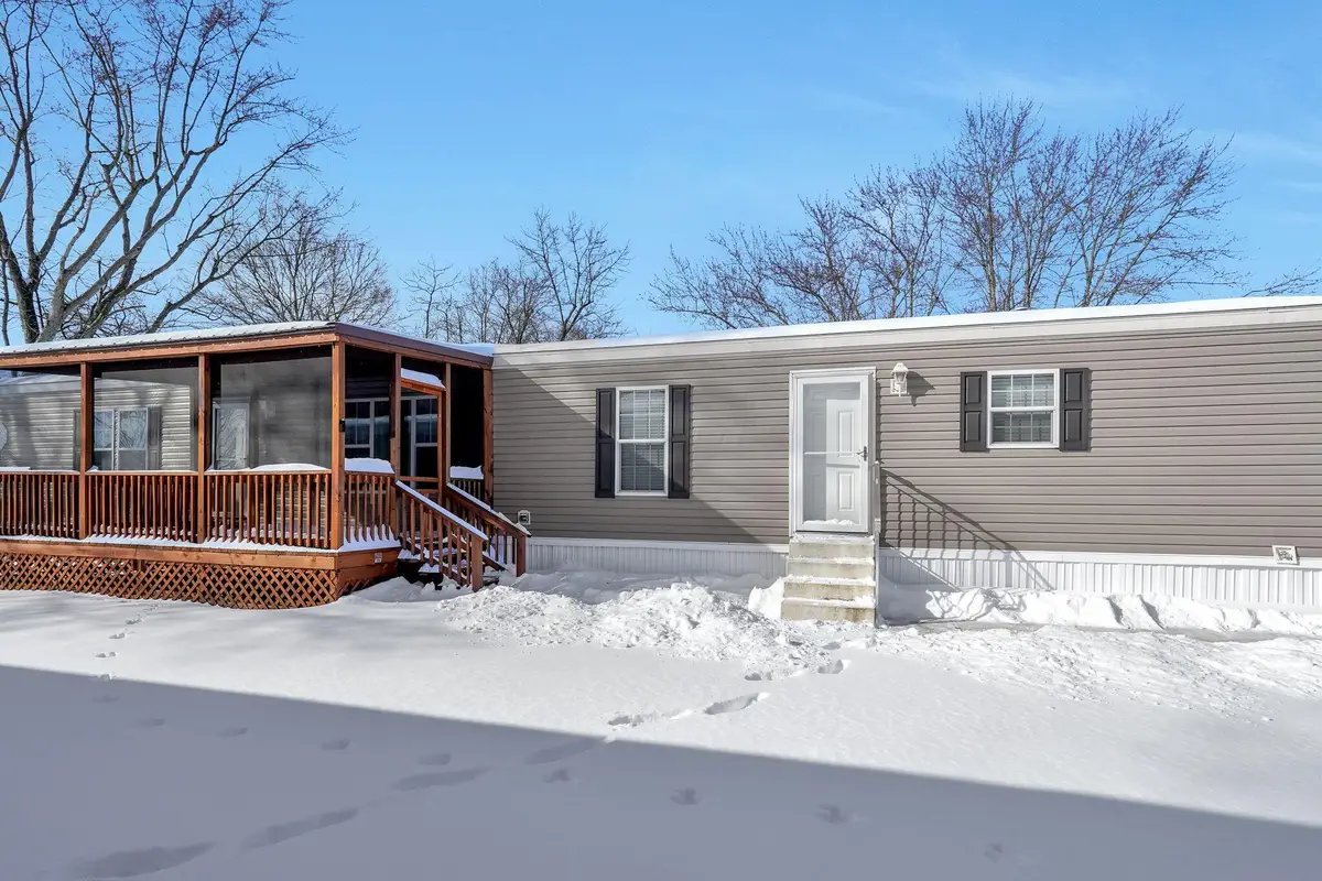 22 Skyline Drive, Ashville, OH 43103 - #1