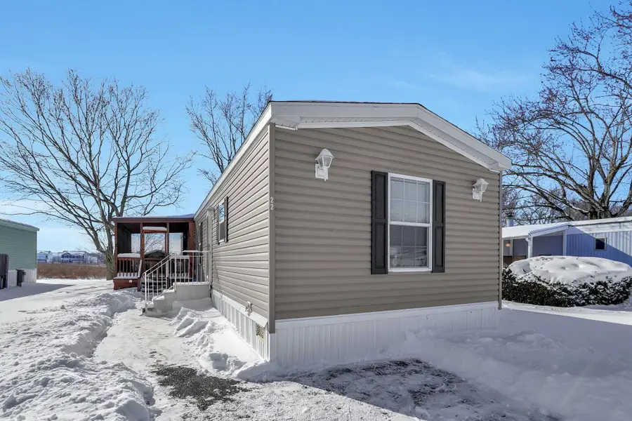 22 Skyline Drive, Ashville, OH 43103 - #2