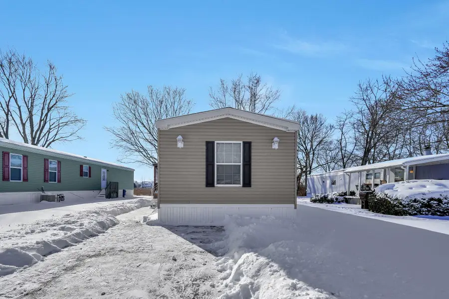 22 Skyline Drive, Ashville, OH 43103 - #3